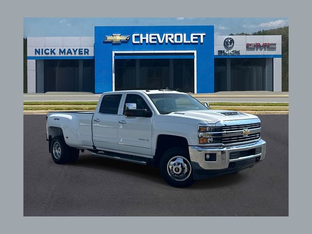 Summit White 2018 Chevrolet Silverado 3500HD Pickup Truck Four-Wheel Drive 6-Speed Automatic