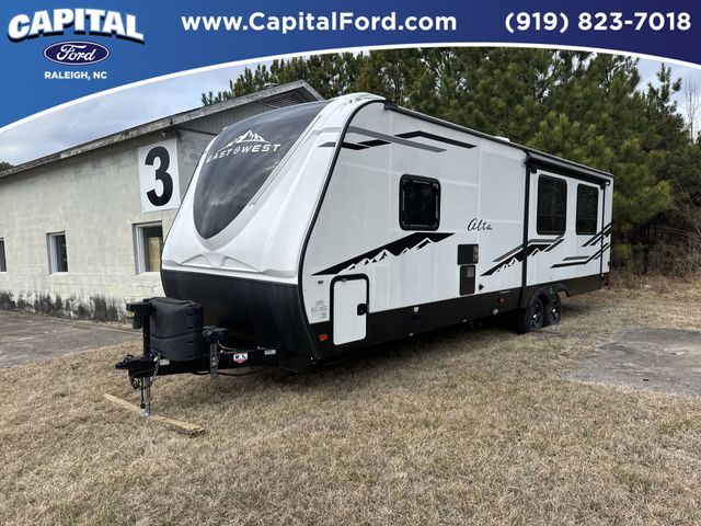 Used 2021  East to West CT 2810 KIK image 4