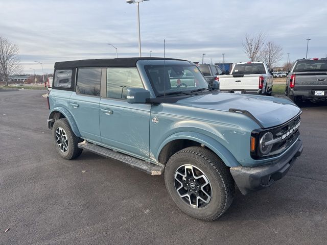 2021 Ford Bronco 4-Door Outer Banks's photo