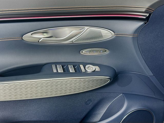 Thumbnail: 2026 Genesis GV70 - 20