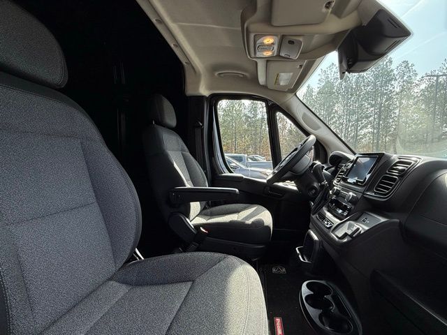 2023 Ram ProMaster 2500 High Roof 23