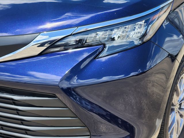 2026 Toyota Sienna LE  at Don McGill Toyota