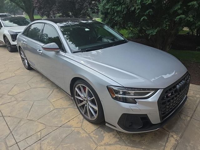 2022 Audi S8 4.0T quattro