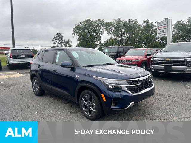 Used 2026 Blue Kia LX image 3