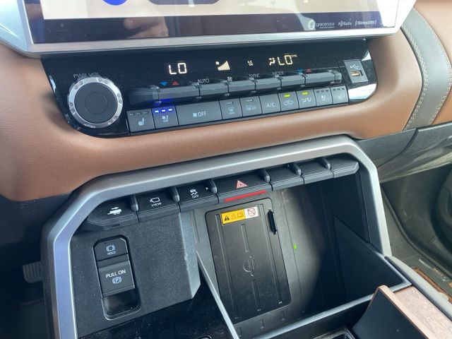 2024 Toyota Tundra Hybrid 1794 Edition photo
