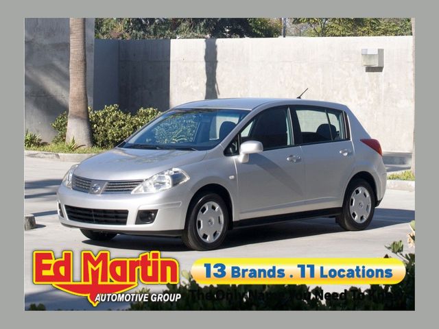 2012 Nissan Versa 1.8 S Hatchback