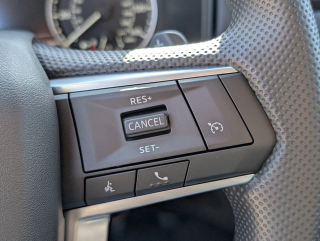 New 2026 Black Mitsubishi ES image 15