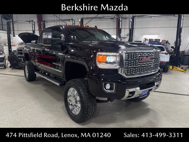Onyx Black 2018 GMC Sierra 2500HD Denali Crew Cab SB 4WD Pickup Truck Four-Wheel Drive 6-Speed Automatic