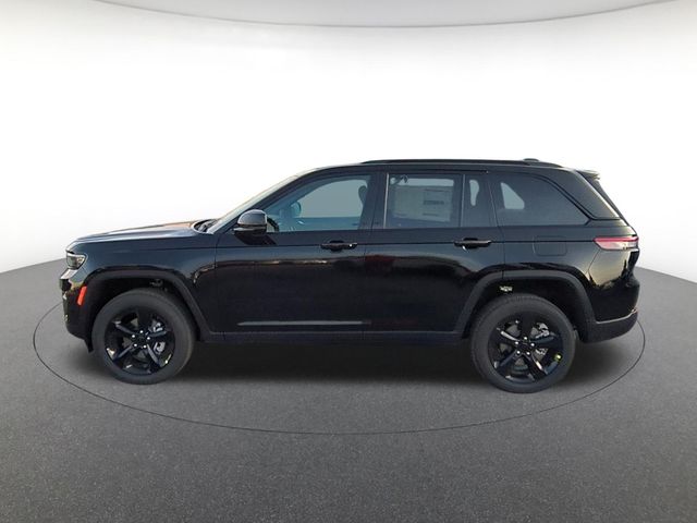 new 2025 Jeep Grand Cherokee car, priced at $40,856