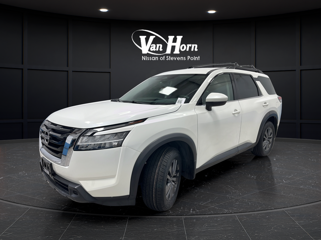 Used 2022 Pearl White Tricoat Nissan SV image 3