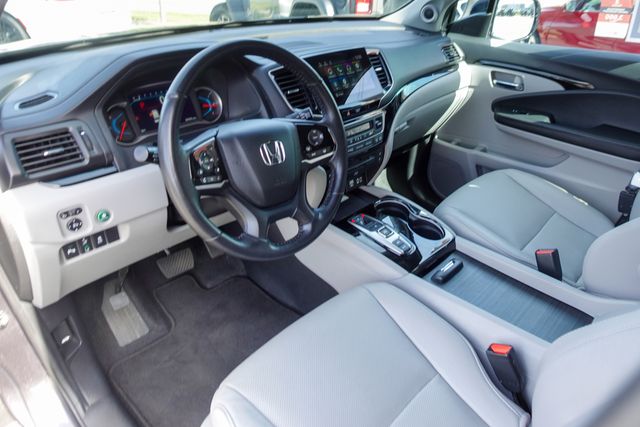 used 2021 Honda Pilot car, priced at $33,000