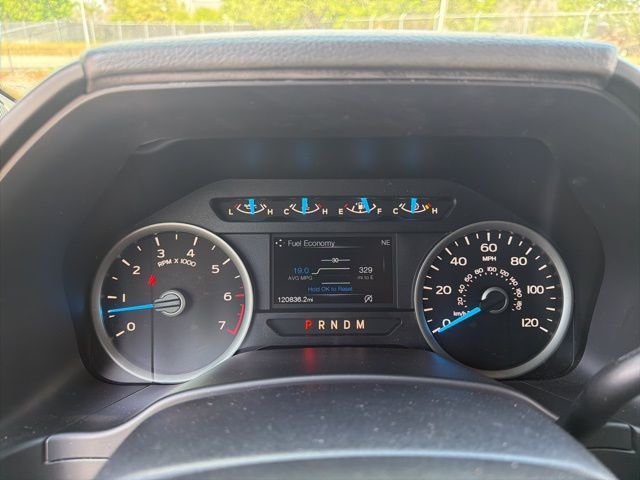 Used 2017 Brown Ford XLT image 19