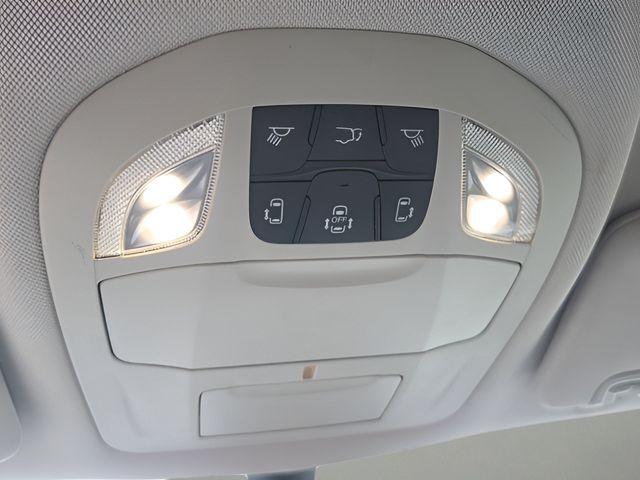 Used 2024 Chrysler Pacifica Van