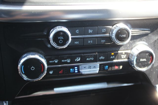 Used 2023 Black Ford Lariat image 9