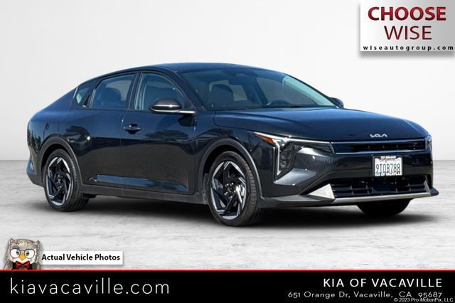 2025 Kia K4 EX AT's photo