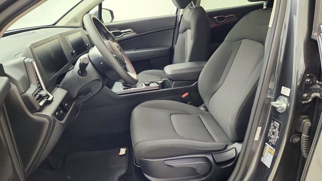 2024 Kia Sportage LX - 9