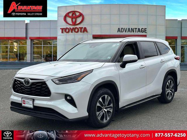 Used 2023 Toyota Highlander SUV