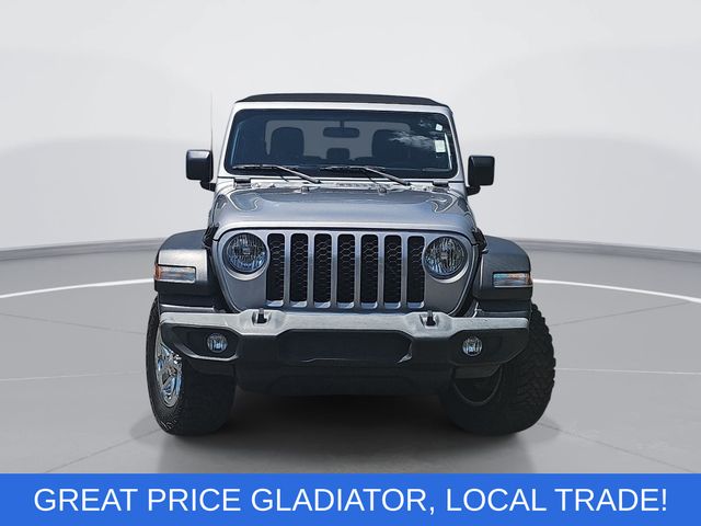 Used 2020 Silver Jeep Sport image 8