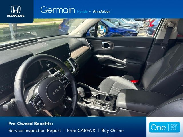 Used 2023 Wolf Gray Kia X-Line EX image 17