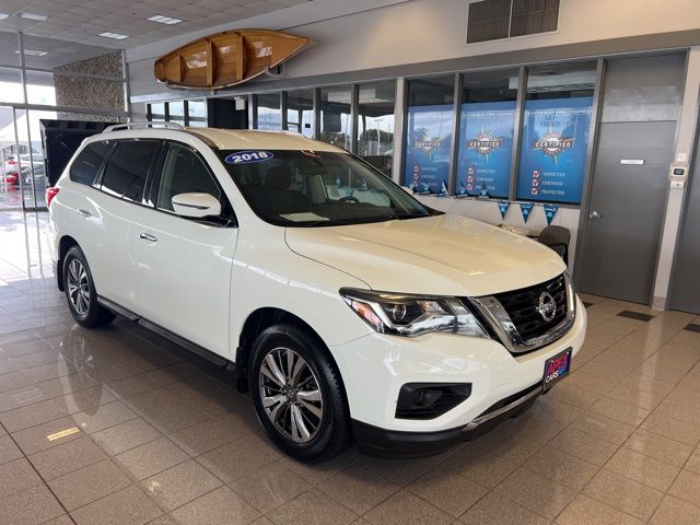 Glacier White (Fleet) 2018 Nissan Pathfinder S SUV / Crossover Front-Wheel Drive Continuously Variable Transmission