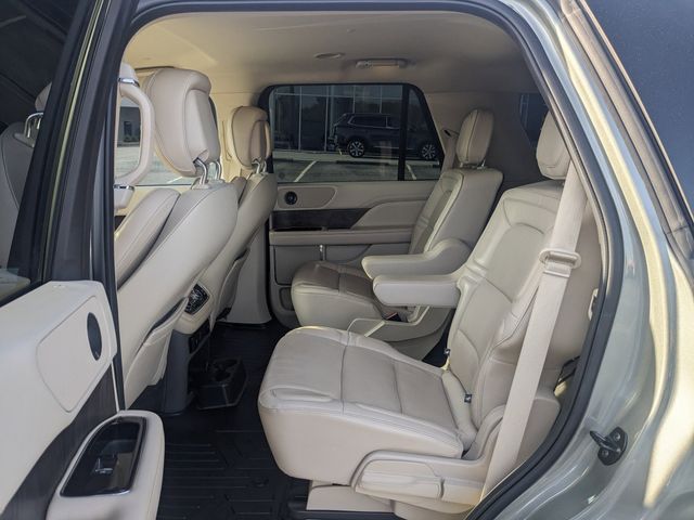 2019 Lincoln Navigator Select photo
