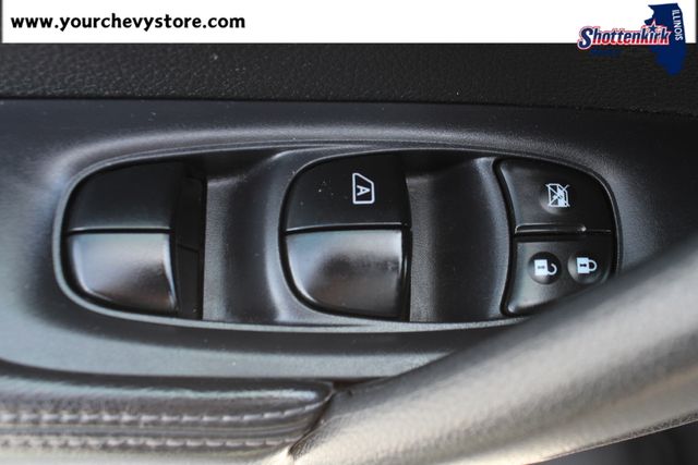 Used 2015 Nissan Rogue SUV