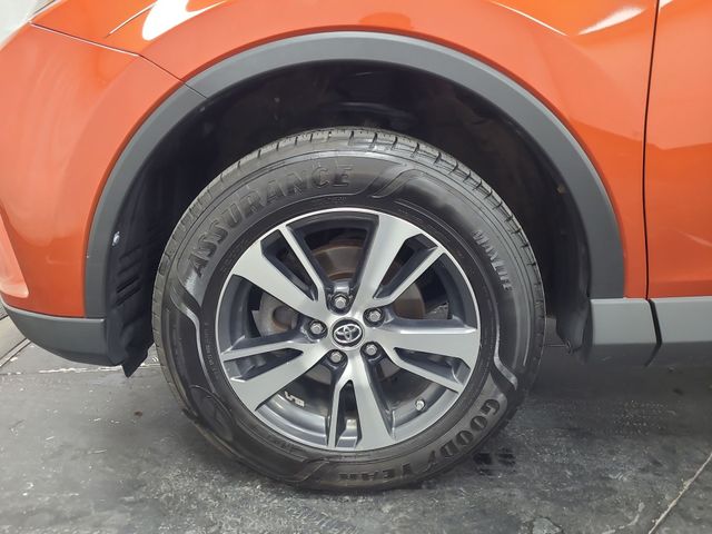 2016 – Toyota – RAV4