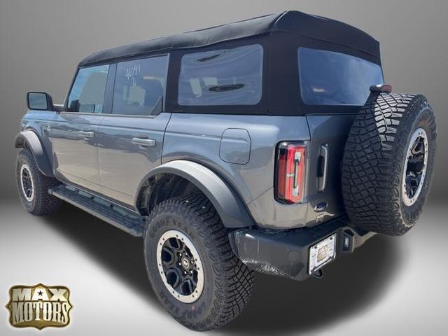 2024 Ford Bronco Outer Banks 6