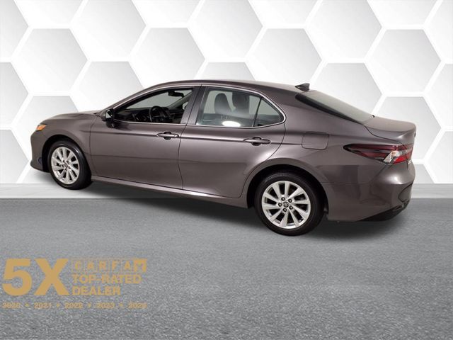 2024 Toyota Camry LE photo