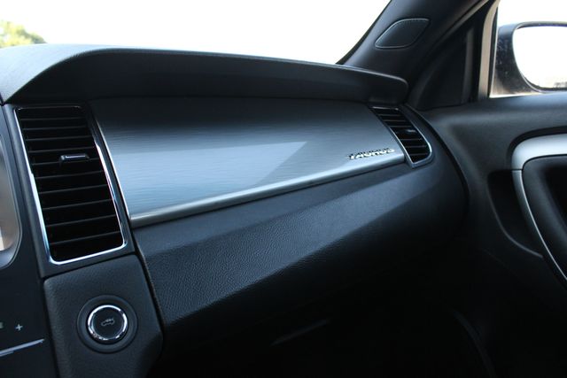 Used 2018 Black Ford SEL image 18