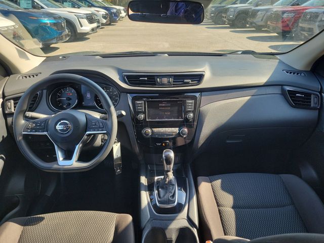 Used 2020 Gray Nissan S image 9