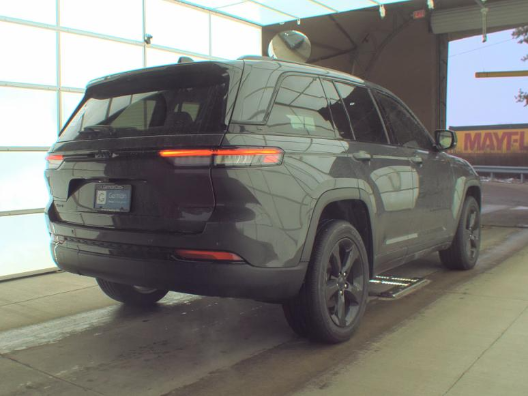 2022 Jeep Grand Cherokee Laredo