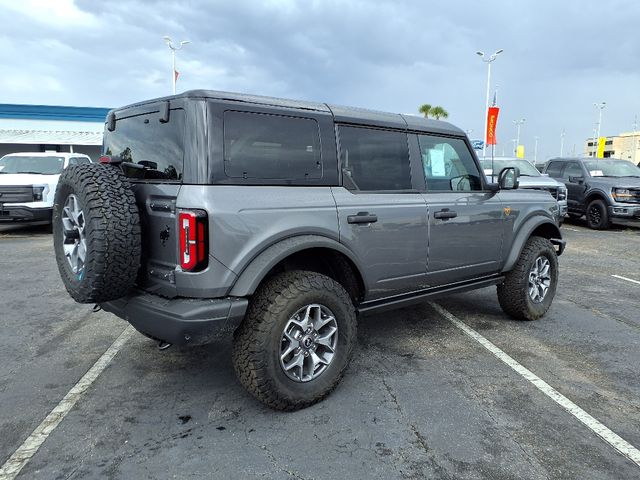 2025 Ford Bronco Badlands photo