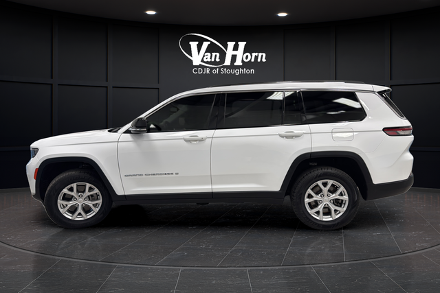 Used 2023 Bright White Clearcoat Jeep Limited image 4