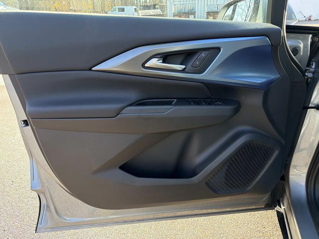 2026 Chevrolet Equinox EV - Image 20