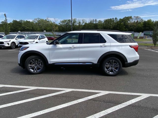 2025 Ford Explorer Active 6