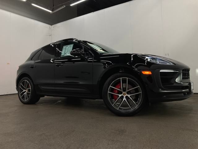 2025 Porsche Macan S