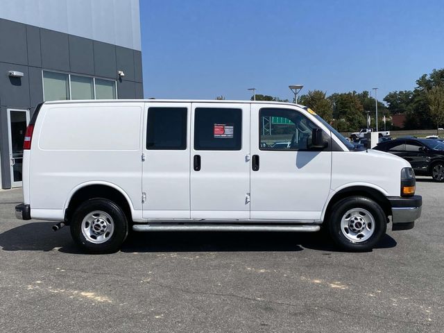 2022 GMC Savana 2500 Work Van 2