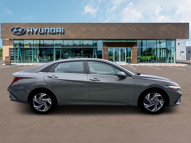 New 2026 Hyundai Elantra Sedan