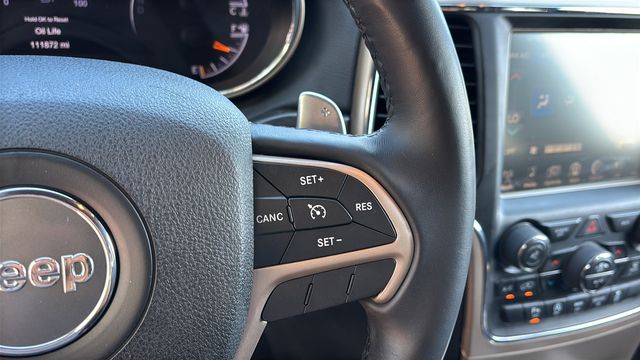 Used 2016 Silver Jeep Laredo image 23