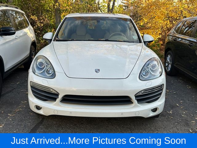 2011 Porsche Cayenne S 2