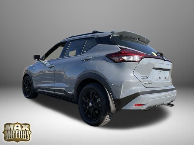 2021 Nissan Kicks SR 6