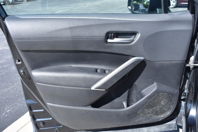 2022 Toyota Corolla Cross XLE - Photo 9
