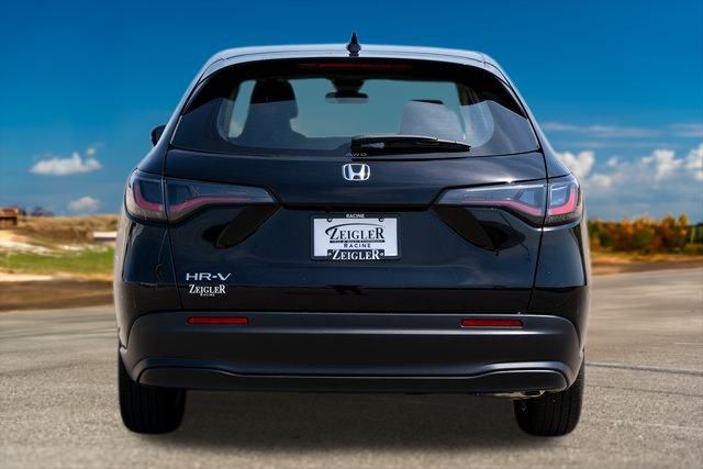 2025 Honda HR-V LX 6