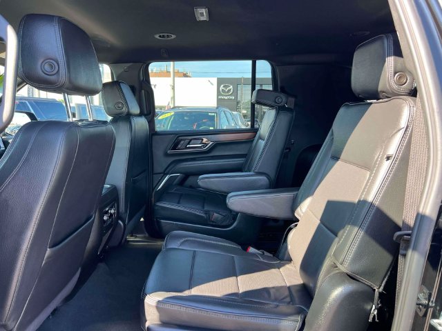 Used 2025 GMC Yukon XL SUV