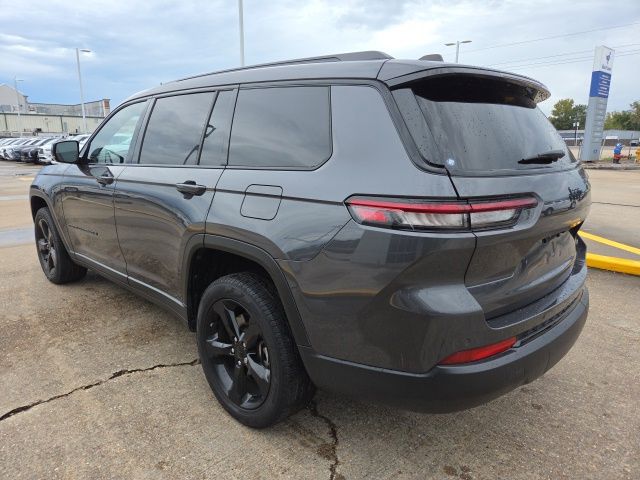 Certified Used 2025 Gray Jeep Limited image 5