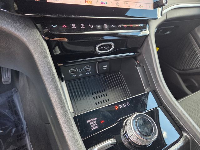 New 2026 White/off-white Jeep Laredo image 23