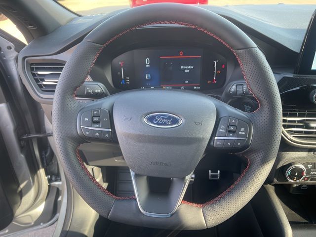 2024 Ford Escape ST-Line 18