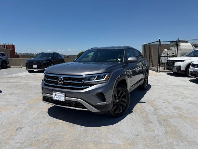 Platinum Gray Metallic 2023 Volkswagen Atlas Cross Sport V6 SE 4Motion AWD with Technology SUV / Crossover All-Wheel Drive 8-Speed Automatic