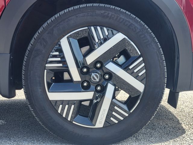 Used 2025 Nissan Kicks SUV